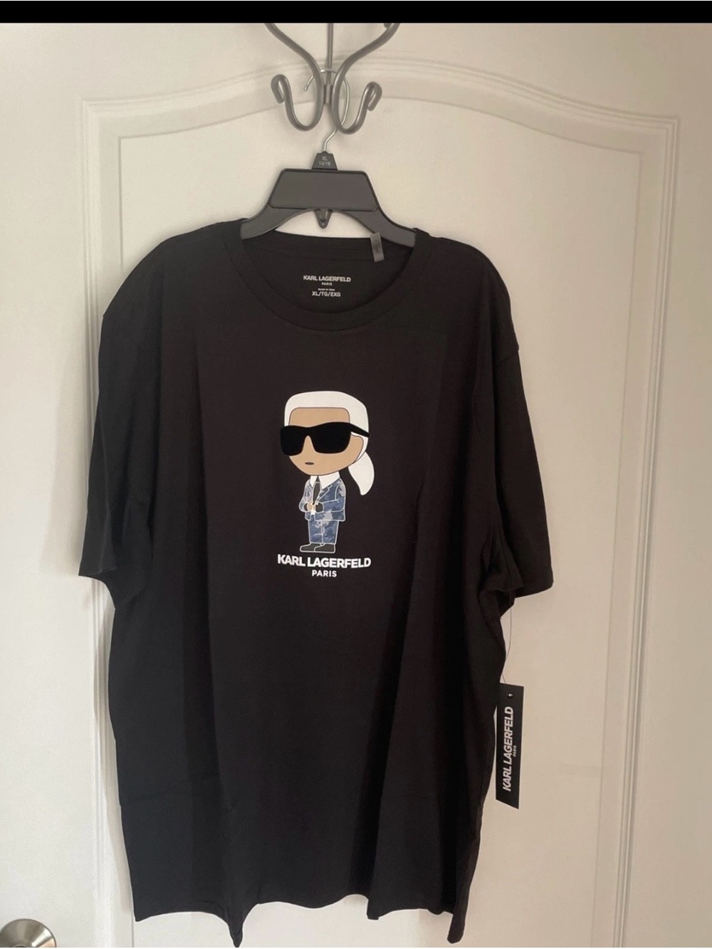 NWT Karl Lagerfeld Black Graphic Tee In Camo Suit Tee Size XL